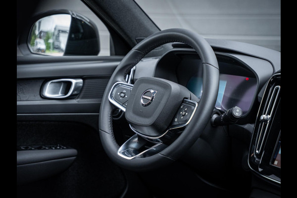 Volvo XC40 Recharge Plus 70kWh - R-Design l 96% SOH l Warmtepomp l Trekhaak l Camera