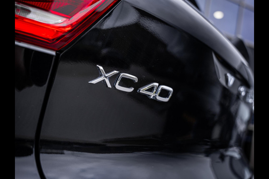 Volvo XC40 Recharge Plus 70kWh - R-Design l 96% SOH l Warmtepomp l Trekhaak l Camera