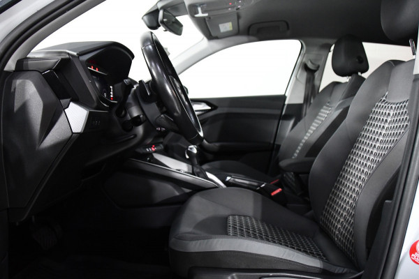 Audi A1 citycarver 30 TFSI, Camera, CarPlay, Automaat