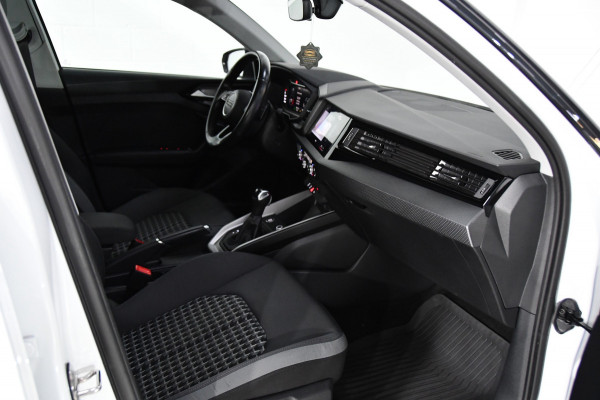 Audi A1 citycarver 30 TFSI, Camera, CarPlay, Automaat