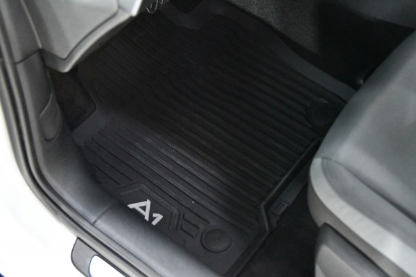 Audi A1 citycarver 30 TFSI, Camera, CarPlay, Automaat