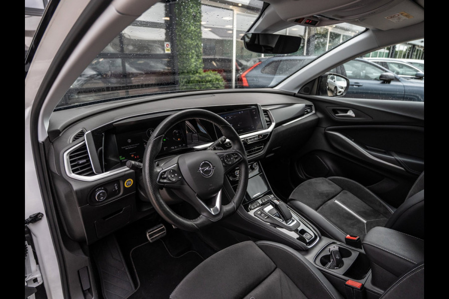 Opel Grandland 1.6 Turbo Plug-In Hybrid 4x4 299PK GSe | Two-Tone | Trekhaak | Winter Pack | BTW