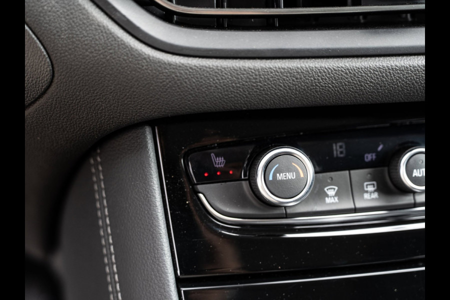 Opel Grandland 1.6 Turbo Plug-In Hybrid 4x4 299PK GSe | Two-Tone | Trekhaak | Winter Pack | BTW