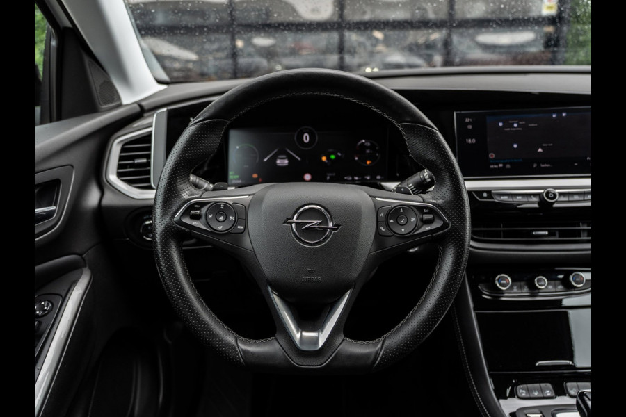 Opel Grandland 1.6 Turbo Plug-In Hybrid 4x4 299PK GSe | Two-Tone | Trekhaak | Winter Pack | BTW