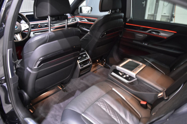 BMW 7 Serie 745Le High Exe M-Sport / Pano / 4WD Besturing / Softclose / 360 Camera