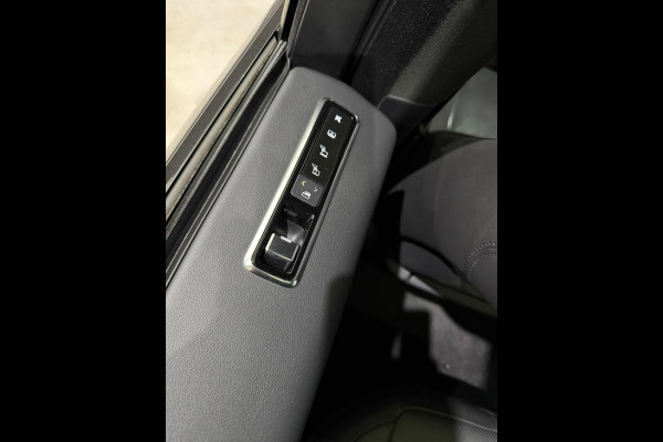 Land Rover Range Rover P400e Vogue / Pano / Meridian / Softclose / 22'' LM