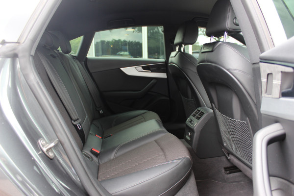 Audi A5 Sportback 2.0 TFSI MHEV Sport S-line Edition / Navigatie / Parkeerhulp V+A / Sportstoelen / 18'' / Half leder / Cruise Control