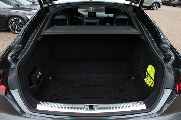 Audi A5 Sportback 2.0 TFSI MHEV Sport S-line Edition / Navigatie / Parkeerhulp V+A / Sportstoelen / 18'' / Half leder / Cruise Control