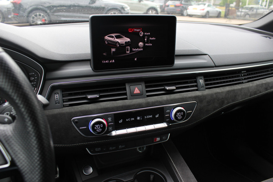 Audi A5 Sportback 2.0 TFSI MHEV Sport S-line Edition / Navigatie / Parkeerhulp V+A / Sportstoelen / 18'' / Half leder / Cruise Control