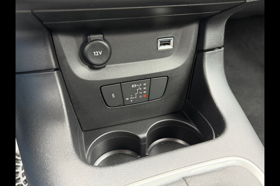 Citroën C3 1.2 PureTech Shine Automaat 110 Pk | Navigatie | Clima | Cruise | Camera.