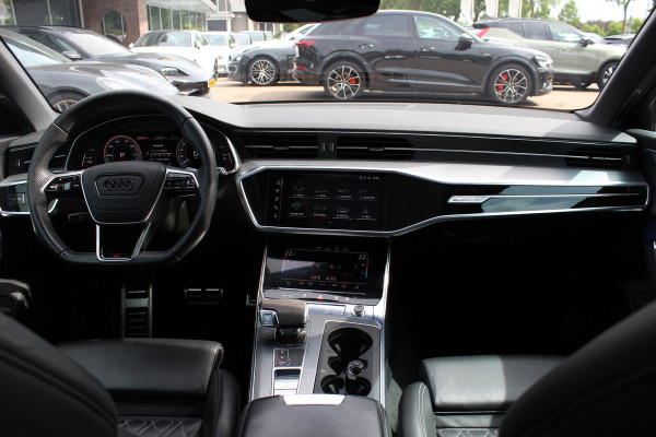 Audi A6 Avant 55 TFSI e quattro Competition / Trekhaak / Panoramadak / 360Camera / Head-up / RS Seats / Softclose / Matrix LED / 20'' / Keyless / CarPlay / Dodeheok / DAB / Cruise Control Adaptief