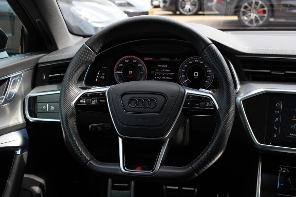 Audi A6 Avant 55 TFSI e quattro Competition / Trekhaak / Panoramadak / 360Camera / Head-up / RS Seats / Softclose / Matrix LED / 20'' / Keyless / CarPlay / Dodeheok / DAB / Cruise Control Adaptief