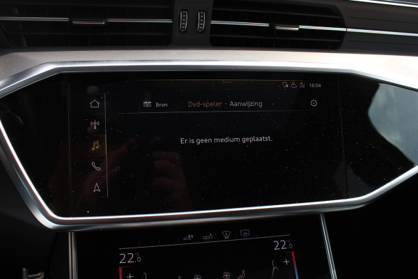 Audi A6 Avant 55 TFSI e quattro Competition / Trekhaak / Panoramadak / 360Camera / Head-up / RS Seats / Softclose / Matrix LED / 20'' / Keyless / CarPlay / Dodeheok / DAB / Cruise Control Adaptief