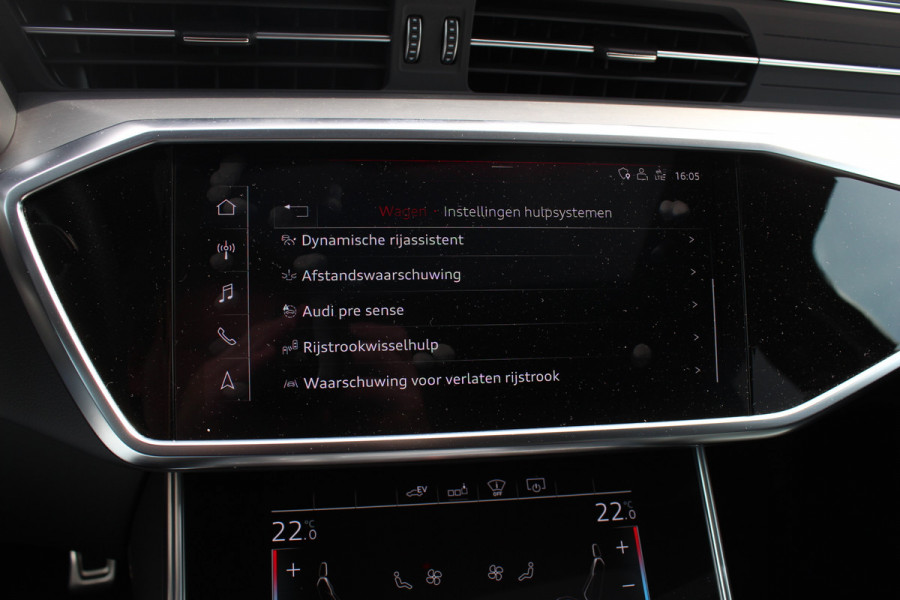 Audi A6 Avant 55 TFSI e quattro Competition / Trekhaak / Panoramadak / 360Camera / Head-up / RS Seats / Softclose / Matrix LED / 20'' / Keyless / CarPlay / Dodeheok / DAB / Cruise Control Adaptief