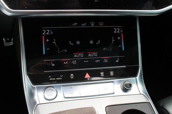 Audi A6 Avant 55 TFSI e quattro Competition / Trekhaak / Panoramadak / 360Camera / Head-up / RS Seats / Softclose / Matrix LED / 20'' / Keyless / CarPlay / Dodeheok / DAB / Cruise Control Adaptief
