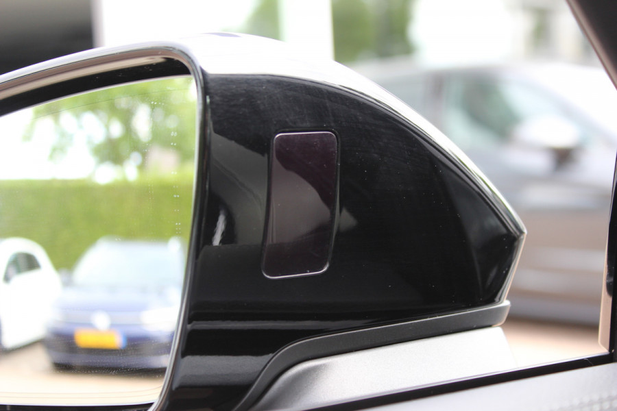Audi A6 Avant 55 TFSI e quattro Competition / Trekhaak / Panoramadak / 360Camera / Head-up / RS Seats / Softclose / Matrix LED / 20'' / Keyless / CarPlay / Dodeheok / DAB / Cruise Control Adaptief