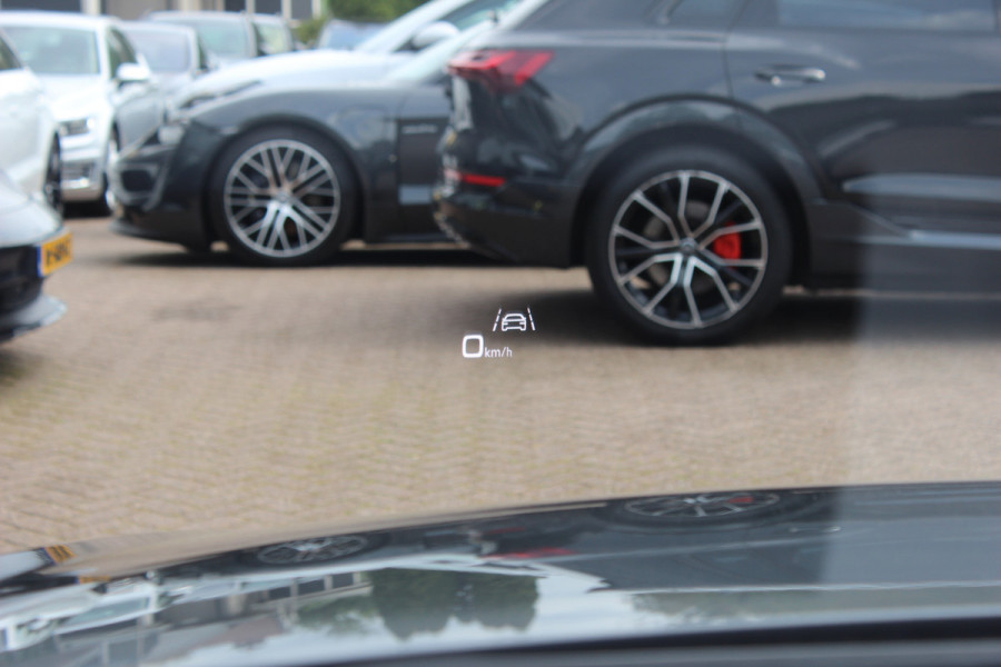 Audi A6 Avant 55 TFSI e quattro Competition / Trekhaak / Panoramadak / 360Camera / Head-up / RS Seats / Softclose / Matrix LED / 20'' / Keyless / CarPlay / Dodeheok / DAB / Cruise Control Adaptief