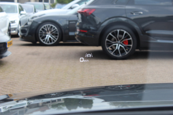 Audi A6 Avant 55 TFSI e quattro Competition / Trekhaak / Panoramadak / 360Camera / Head-up / RS Seats / Softclose / Matrix LED / 20'' / Keyless / CarPlay / Dodeheok / DAB / Cruise Control Adaptief