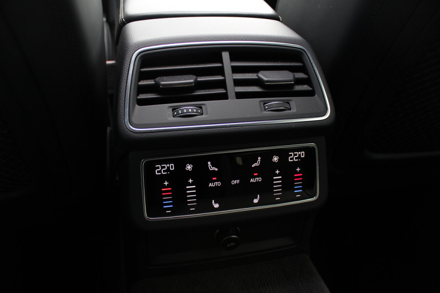 Audi A6 Avant 55 TFSI e quattro Competition / Trekhaak / Panoramadak / 360Camera / Head-up / RS Seats / Softclose / Matrix LED / 20'' / Keyless / CarPlay / Dodeheok / DAB / Cruise Control Adaptief