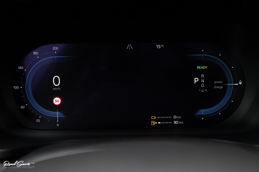 Volvo V60 2.0 T8 Plug-in hybrid AWD Ultimate Dark | Bowers&Wilkins | Panorama dak | Zwenkbare trekhaak | Stoelverkoeling+massage |