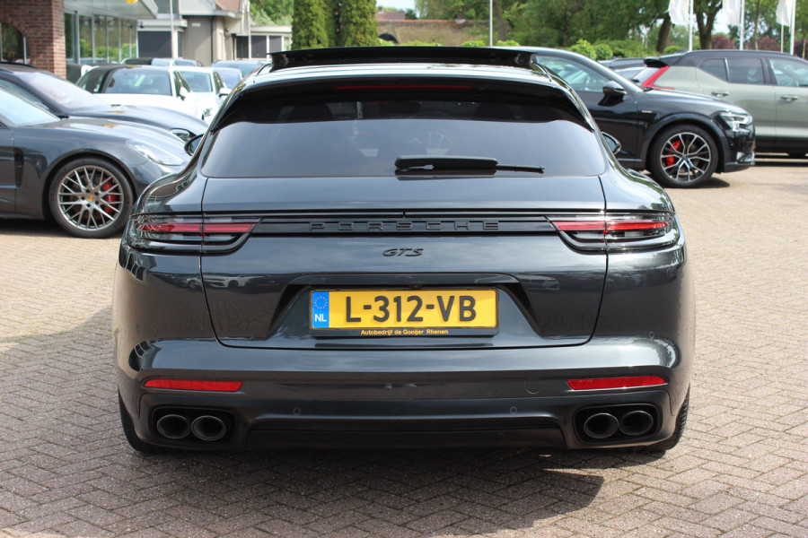 Porsche Panamera Sport Turismo 4.0 GTS / Panoramadak / Camera / Luchtvering / Softclose / Bose / Keyless / 21'' / Sportchrono+Design / Stoel+Stuurverwamring / Dodehoek / DAB / ACC