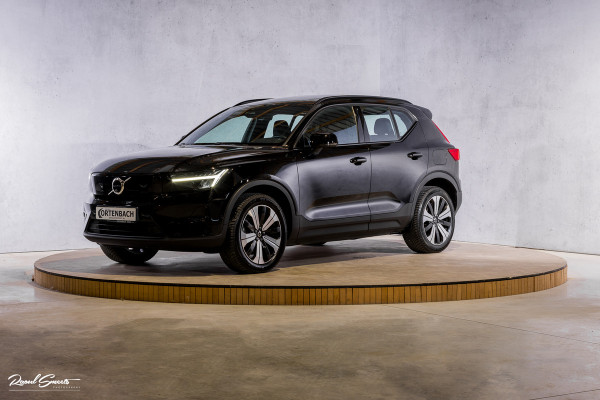 Volvo XC40 Recharge Ultimate 70 kWh | Zwenkbare trekhaak | Panorama dak | Memory | Adaptieve cruise | Blis | Memory |