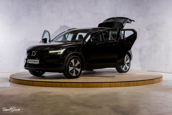 Volvo XC40 Recharge Ultimate 70 kWh | Zwenkbare trekhaak | Panorama dak | Memory | Adaptieve cruise | Blis | Memory |