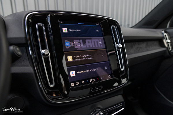 Volvo XC40 Recharge Ultimate 70 kWh | Zwenkbare trekhaak | Panorama dak | Memory | Adaptieve cruise | Blis | Memory |