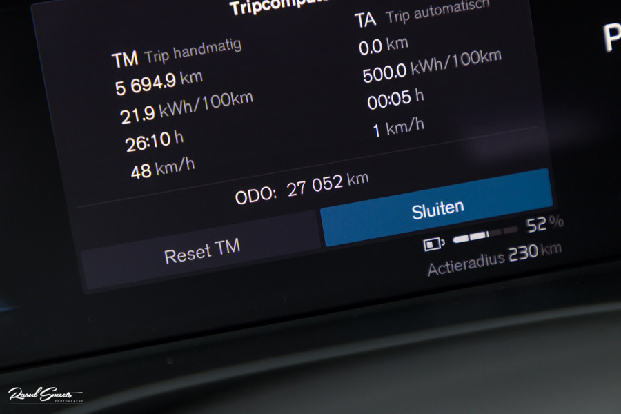 Volvo XC40 Recharge Plus 70 kWh | Adaptieve cruise | Blis | 19 Inch | Full LED |