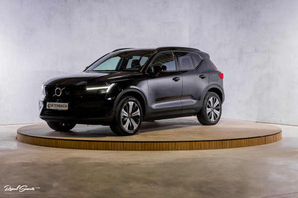 Volvo XC40 Recharge Plus 70 kWh  | Zwenkbare trekhaak | Adaptieve cruise | Blis | Full LED |