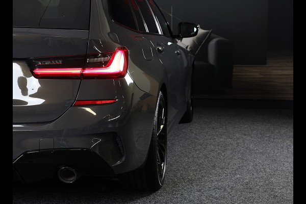 BMW 3 Serie Touring 320e M Line / Carbon / Bruin Leder / Navi / Camera / Cruise Control / F1 / Open Panorama / Led / Pdc / 19 Inch