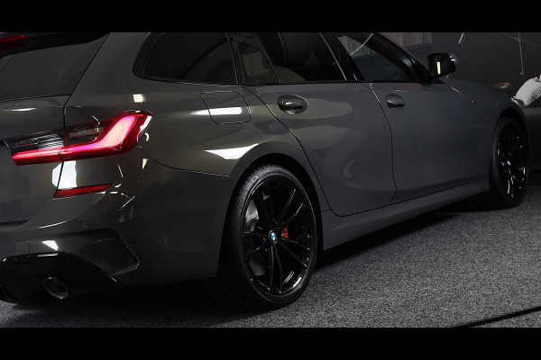 BMW 3 Serie Touring 320e M Line / Carbon / Bruin Leder / Navi / Camera / Cruise Control / F1 / Open Panorama / Led / Pdc / 19 Inch