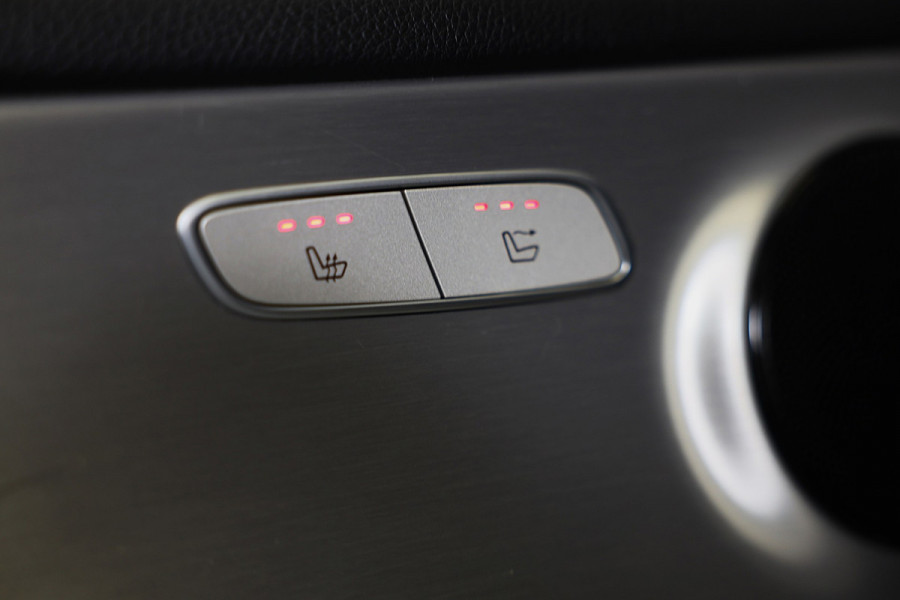 Mercedes-Benz C-Klasse Cabrio 180 AMG Line / AUT / AIRSCARF / 360 Camera / Leder / Navi / Ecc / Led / Pdc / Allu Velgen