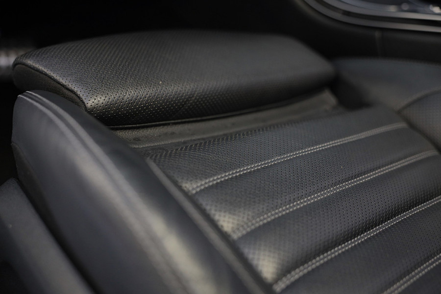 Mercedes-Benz C-Klasse Cabrio 180 AMG Line / AUT / AIRSCARF / 360 Camera / Leder / Navi / Ecc / Led / Pdc / Allu Velgen