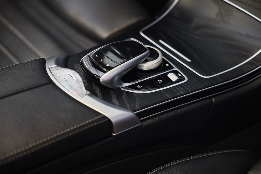 Mercedes-Benz C-Klasse Cabrio 180 AMG Line / AUT / AIRSCARF / 360 Camera / Leder / Navi / Ecc / Led / Pdc / Allu Velgen