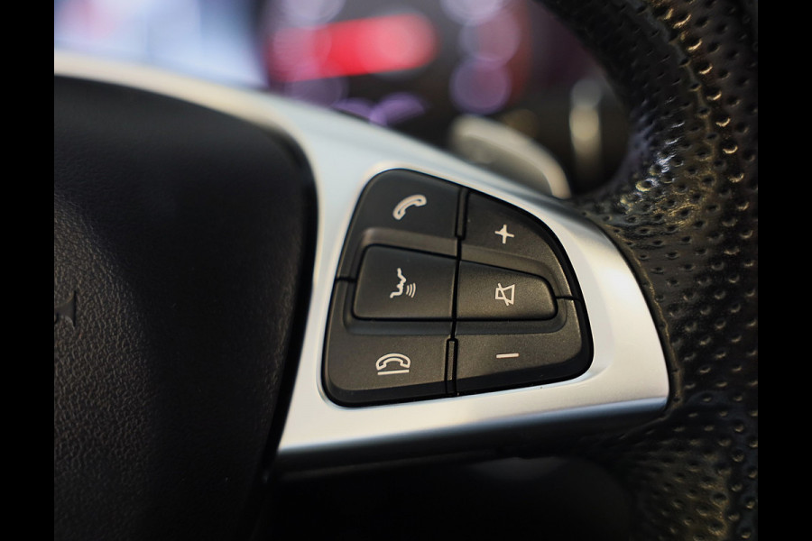 Mercedes-Benz C-Klasse Cabrio 180 AMG Line / AUT / AIRSCARF / 360 Camera / Leder / Navi / Ecc / Led / Pdc / Allu Velgen