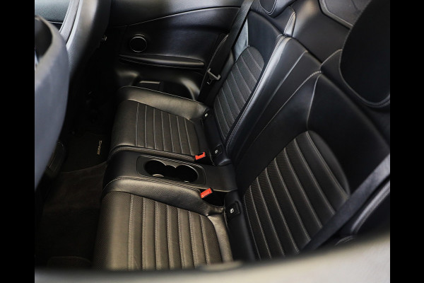 Mercedes-Benz C-Klasse Cabrio 180 AMG Line / AUT / AIRSCARF / 360 Camera / Leder / Navi / Ecc / Led / Pdc / Allu Velgen