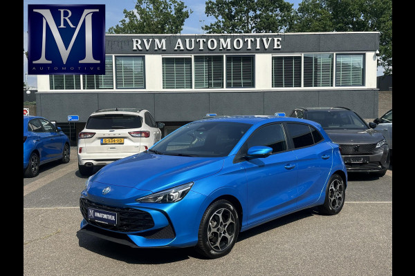 MG MG3 Hybrid+ 1.5 Hybrid+ Luxury VAN: 23.900,- VOOR: 21.330,- UW WKVOORDEEL: 2.570,- | 7 JAAR MG FABRIEKS GARANTIE TM 02-2032 | STOEL + STUURVERWARMING | 360 CAMERA | ADAP. CRUISE | DODE HOEK | KEYLESS | APPLE CARPLAY |