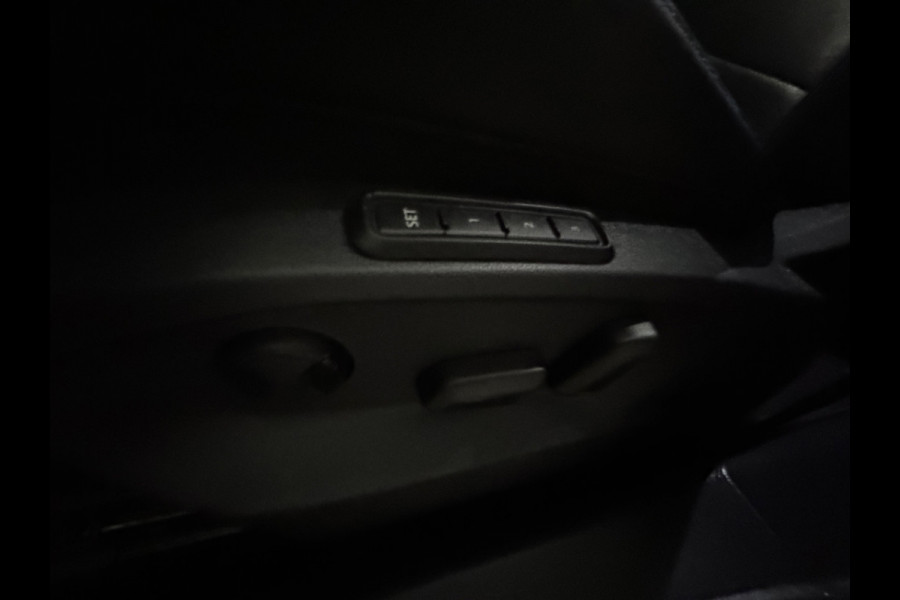 Volkswagen T-Roc 2.0 TSI 4Motion R Pano|Memory|Akrapovic|Keyless