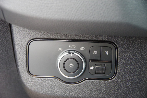 Mercedes-Benz Sprinter 317 1.9 CDI L2H1 DC-6P, AUT. FACELIFT, 3.5T TREKHAAK, LED, CAMERA, NAVI, CRUISE, MF STUURWIEL, MISTLAMPEN, DUBBELE CABINE, DUBBE