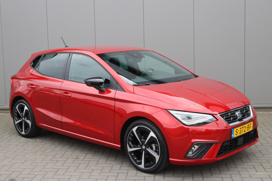 Seat Ibiza 95PK EcoTSI FR Business Intense Navigatie/Camera/Stoelverwarming/Full-LED