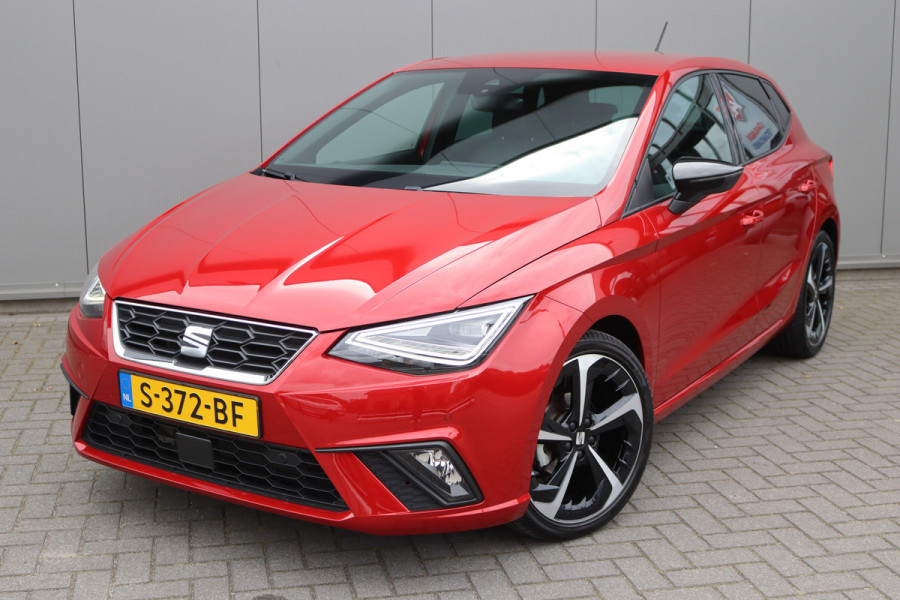 Seat Ibiza 95PK EcoTSI FR Business Intense Navigatie/Camera/Stoelverwarming/Full-LED