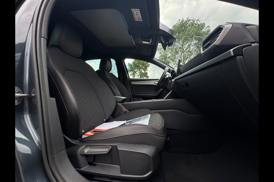Seat Leon 1.4 TSI eHybrid PHEV FR Business Intense SOH 94,13% / PANORAMADAK / CAMERA / STOELVERWARMING / CARPLAY / NAVI