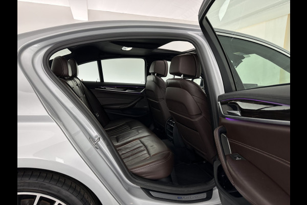 BMW 5 Serie 530e iPerformance High Executive (Plug-in) Aut.*PANO | LEATHER | FULL-LED | TOPVIEW | KEYLESS | HARMAN/KARDON | BLINDSPOT | MEMORY-PACK | HEATED-COMFORTSEATS | DIGI-COCKPIT | AMBIENTLIGHT | NAVI-FULLMAP | 20''ALU*