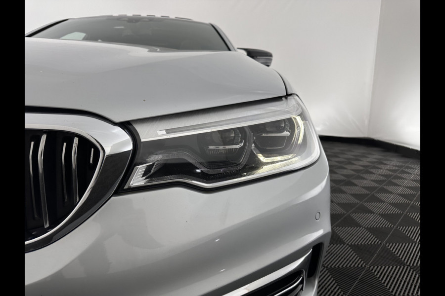 BMW 5 Serie 530e iPerformance High Executive (Plug-in) Aut.*PANO | LEATHER | FULL-LED | TOPVIEW | KEYLESS | HARMAN/KARDON | BLINDSPOT | MEMORY-PACK | HEATED-COMFORTSEATS | DIGI-COCKPIT | AMBIENTLIGHT | NAVI-FULLMAP | 20''ALU*
