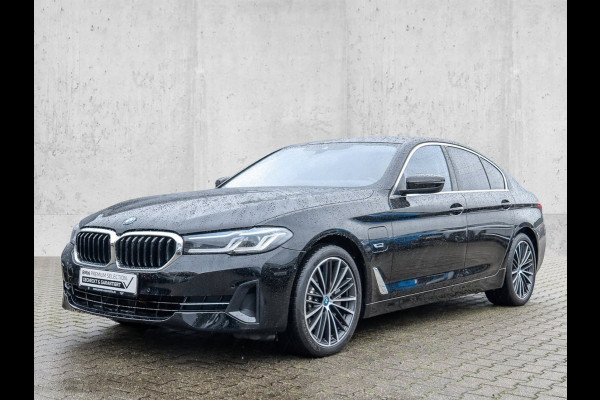BMW 5 Serie 530e Limousine ** LASER, LEDER, NAVI+, HuD, 19-inch LMV, KEYLESS, ALARM ** UNFALLFREI ** ** INFORMEER OOK NAAR ONZE AANTREKKELIJKE FINANCIAL-LEASE TARIEVEN **