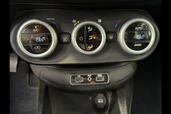 Fiat 500X 1.6 E-torQ Mirror Edition - Navigatie I Airco I PDC I Sport velgen I Xenon I Dealer onderhouden
