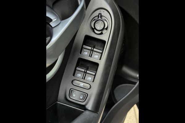Fiat 500X 1.6 E-torQ Mirror Edition - Navigatie I Airco I PDC I Sport velgen I Xenon I Dealer onderhouden