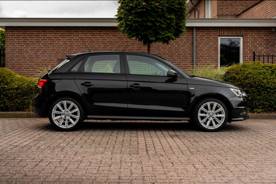 Audi A1 Sportback 1.0 TFSI Adrenalin 95 PK S-Line App-Connect Navi Airco 17''