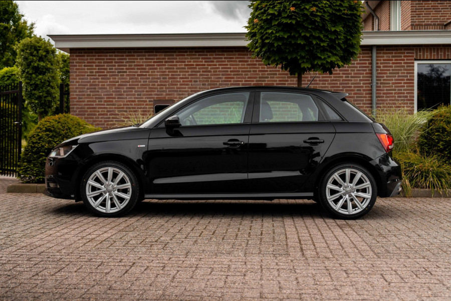Audi A1 Sportback 1.0 TFSI Adrenalin 95 PK S-Line App-Connect Navi Airco 17''